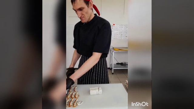 Видео урок.Ролл Филадельфия в угре.