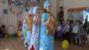 ТАНЕЦ С ПОДУШКАМИ