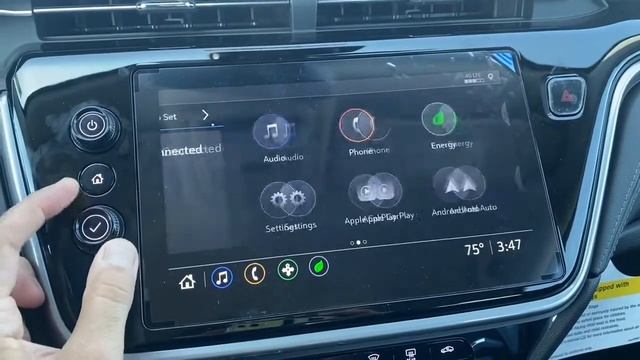 The NEW and RADICALLY improved infotainment system on the 2022 Chevy Bolt смотреть онлайн