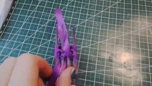 как сделать красивый бантик для кукол .howto make a beutiful bow for dolls.