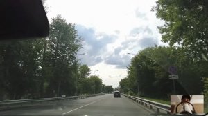 Мажор выгнал дочь слепой медсестры с выпускного, назвав жирной, а через 10 лет придя в ресторан