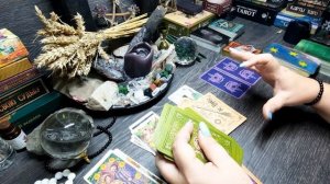 КАК И ЧТО НУЖНО СДЕЛАТЬ,ЧТО-БЫ ЕГО МАТЬ ВАМ НЕ МЕШАЛА ЖИТЬ И СТРОИТЬ ОТНОШЕНИЯ. ТАРО.МАГИЯ..