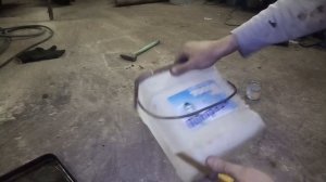 Поилки для цыплят с Алиэкспресс. Своими руками.