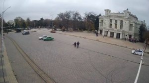 Трамваи 1 маршрута на Театральной площади