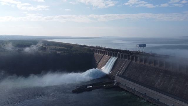 Братская ГЭС. 2021. Сброс воды. +БОНУС КВАДРОКОПТЕР смотреть онлайн