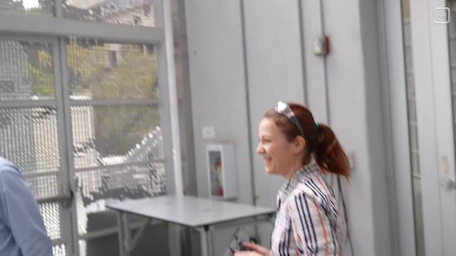 Этот робот ходит_ летает и катается на скейте [Veritasium] смотреть онлайн