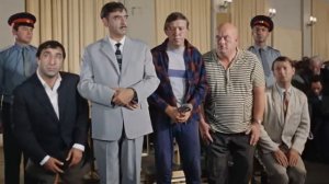 Встать суд идет. Садитесь. Спасибо, я постою.