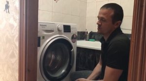 Обзор техники. Стиральная машина узкая Hotpoint Ariston RST 602 ST S