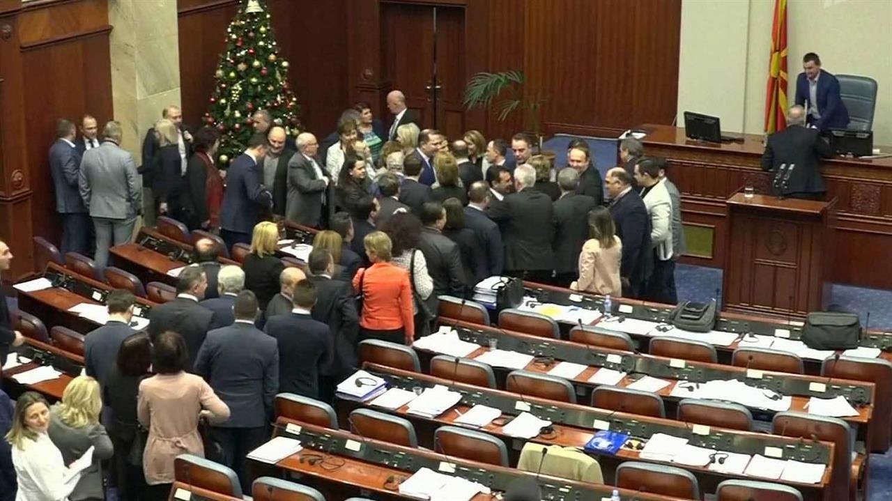 Парламент Македонии проголосовал за переименование страны в республику Северная Македония