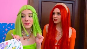 Девушка Огонь VS Вода VS Воздух VS Земля || Четыре Стихии Против Злодеев