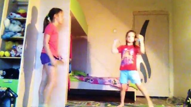 Кто из нас больше пропрыгает на скакалке смотреть онлайн