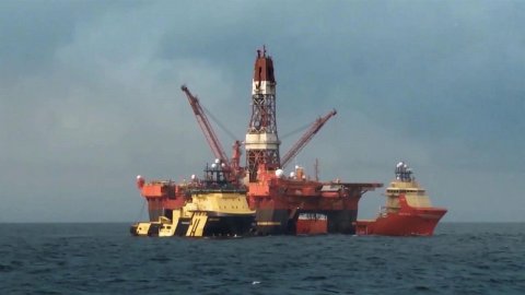 Еврокомиссия предложила повременить с эмбарго на поставки нефти из России по трубопроводу "Дружба"