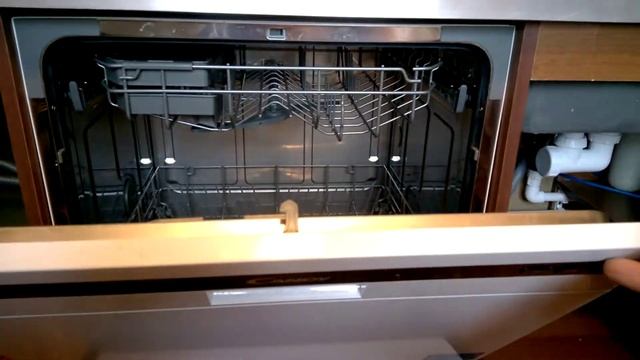 Посудомоечная машина Candy CDCP 8 ч.1 смотреть онлайн