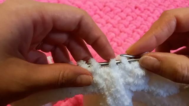 Плюшевая шапочка/чепчик спицами на 9-12 месяцев из пряжи Ализе Софти Плюс для начинающих. смотреть онлайн