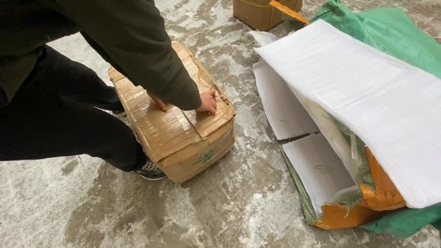 Разбираем посылку из Китая. Как приезжает китайский чай в Россию смотреть онлайн