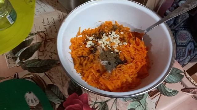 Покупки с рынка, готовлю корейскую морковь и котлетки ,5 сентября 2024 смотреть онлайн