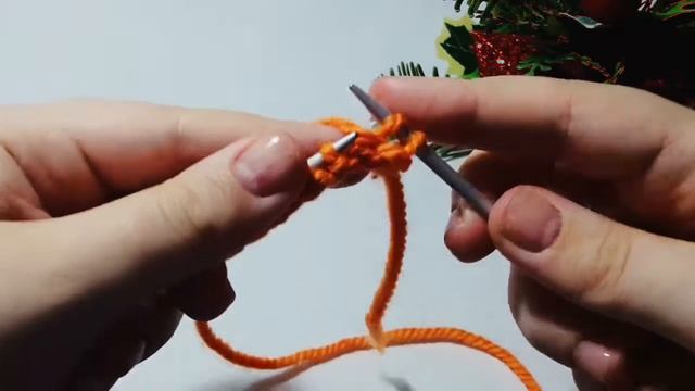 Изнаночные петли спицами . Подробный урок .