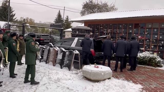 На похоронах блогера дяди Славы запретили съёмку / Останкинское кладбище 27.10.2023