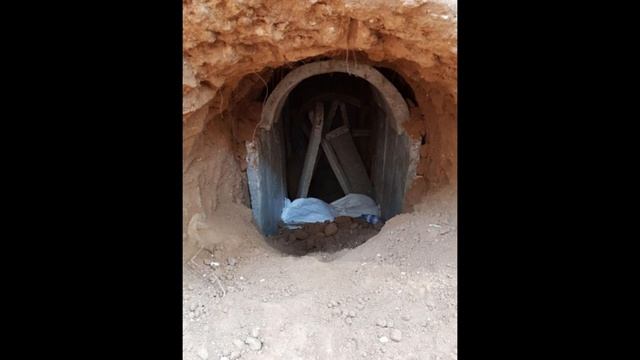 Мужчина 15 лет каждую ночь копал тоннель в тайне от жены. Причина вас поразит! смотреть онлайн