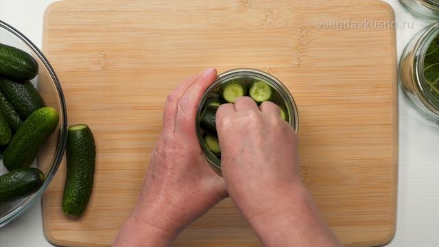 Хит на все времена! Хрустящие МАЛОСОЛЬНЫЕ ОГУРЦЫ на скорую руку смотреть онлайн