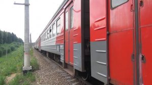 Электропоезда ЭД4МК-0085, ЭР2Т-7200 платформа 221 км 12.06.2019