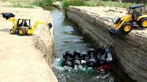 Полощем самосвал в воде