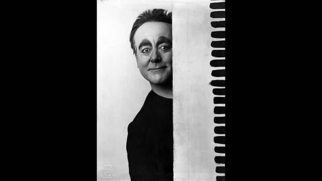 George Robey (comedian) - The Manager of the Splitz Hotel (Rogers) (1912)