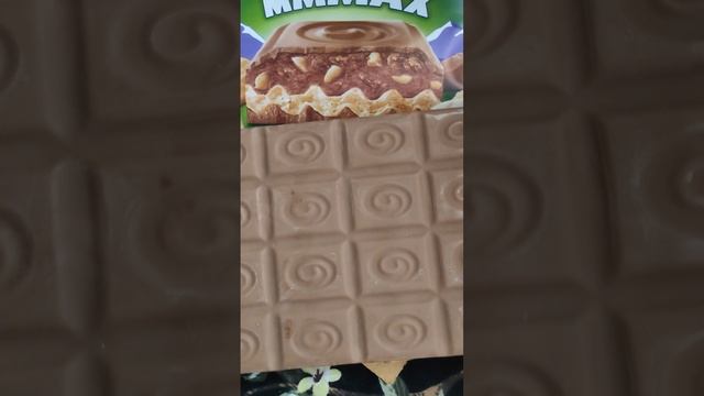 milka Nutty choco wafer chocolate bar