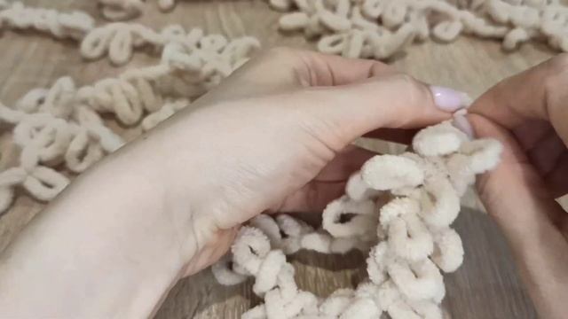 Узор "барашек"/"петелька". Пряжа alize puffy, alize puffy fine. смотреть онлайн