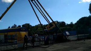 Аттракцион "летающая тарелка" в Тольятти