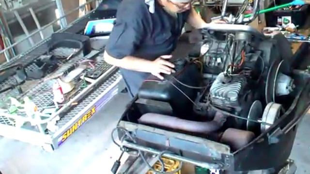 ＢＲ２５０Ｔレストア、エンジンかかったよん♪ смотреть онлайн