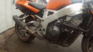 Honda CBR 900RR стук движкa 1