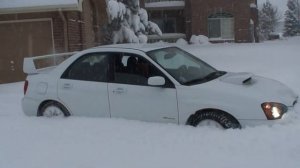 Subaru Impreza WRX STI 2005 В снегу
