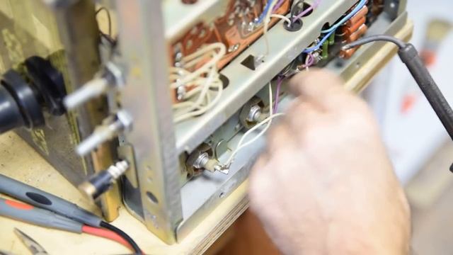 Реставрация старой радиолы под Высоцкого смотреть онлайн