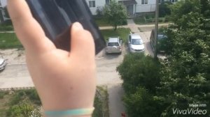 Скинул телефон с 4 этажа .