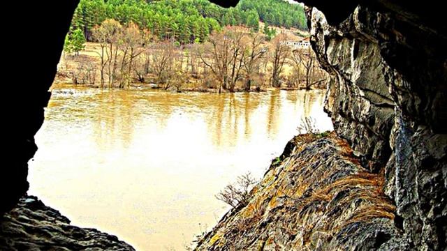Река Юрюзань моего детства впадает в р.Уфа,Павловского В Д Х Р.