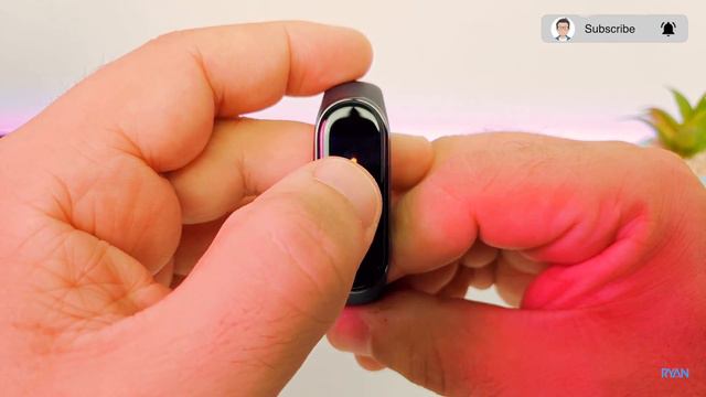 Xiaomi Mi Band 4 Review - Is it REALLY GOOD?  (Giveaway closed)