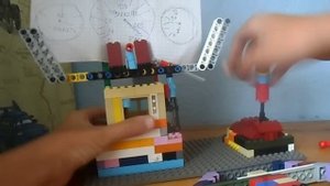 Руль и коробка передач из лего