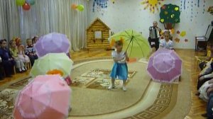 танец с зонтиками в детском саду