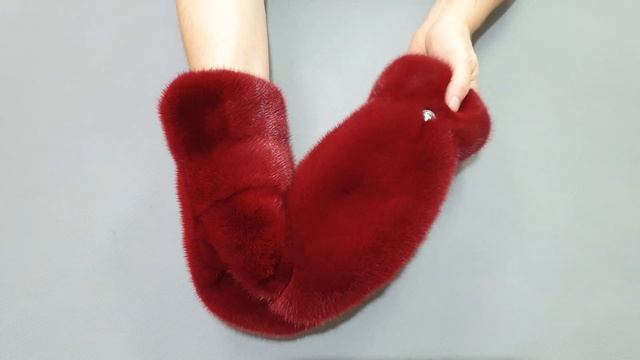 Норковые варежки "Вишня" смотреть онлайн