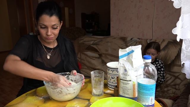 Готовим сосиски в тесте и имбирное печенье.Не получившееся тесто! смотреть онлайн