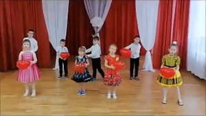 Танец детей ко Дню матери_2020