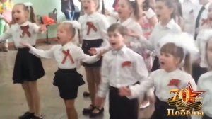 Военное попурри Вокальная студия ARTIST. 70 лет Победы!