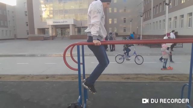 Отжимания на брусьях - Мой максимум смотреть онлайн