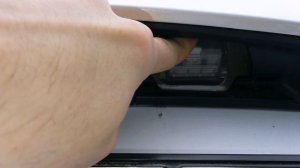Замена ламп подсветки заднего номера Mazda CX-5, 2017+ на светодиодные