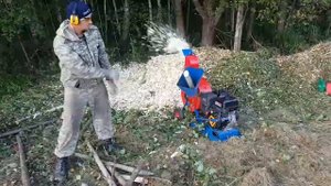 Один из вариантов, как убрать - утилизировать растительность на участке!