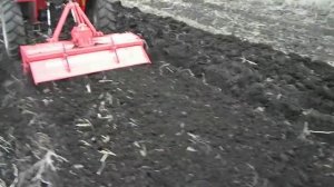 Мини-трактор DONG-FENG DF-244 в деле с почва-фрезой "TOPFERMER"