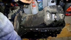 60 Снятие  поддона двигателя  Джили МК  копия  двгателя TOYOT A4 FE