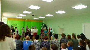 танец на день учителя с масками