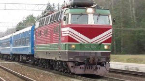 ЧС4т-599 с пассажирским поездом на Брест по станции Колосово